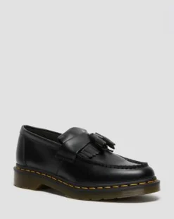 Adrian Gele Stiksel Smooth Leren Tassle Loafers in Zwart