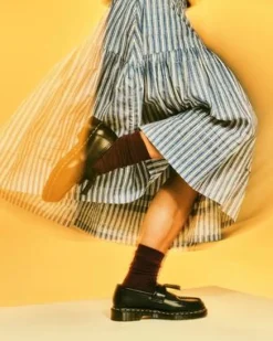 Adrian Gele Stiksel Smooth Leren Tassle Loafers in Zwart
