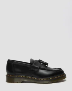 Adrian Gele Stiksel Smooth Leren Tassle Loafers in Zwart