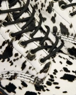 1460 Bex Dalmatian Hair-On Leren Laarzen in Crème & Zwart