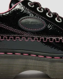 Buzz Distressed Lakleren Schoenen met Vijf Veterogen in Zwart