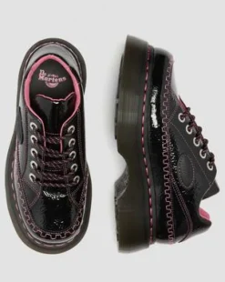 Buzz Distressed Lakleren Schoenen met Vijf Veterogen in Zwart