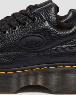 Buzz getrommeld nappaleren schoenen met vijf veterogen in Zwart