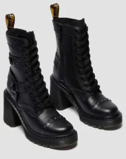 CHESNEY HARNESS SENDAL LEATHER HEELED BOOTS in Zwart
