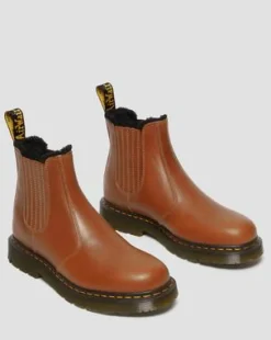 2976 DM's Wintergrip Leren Chelsea Laarzen in Tan