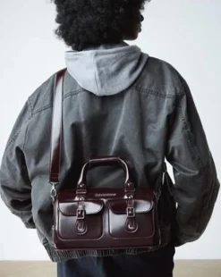 Hengelstas van Rub-Off Vegan Leer in Cherry Red