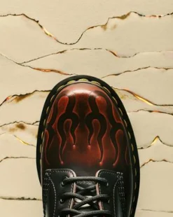 1460 Inferno Leren Veterlaarzen in Cherry Red