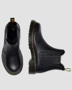 2976 LEONORE II ZACHTLEREN CHELSEA BOOTS GEVOERD MET IMITATIEBONT in Zwart