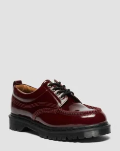 Lowell Moc Toe Lakschoenen in Cherry Red