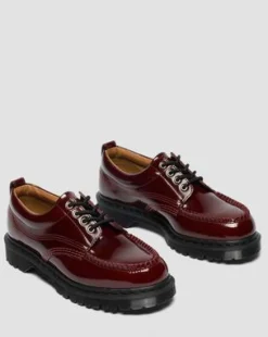 Lowell Moc Toe Lakschoenen in Cherry Red