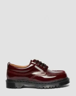 Lowell Moc Toe Lakschoenen in Cherry Red