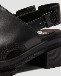 Maybole Wanama leren Sandalen in Zwart