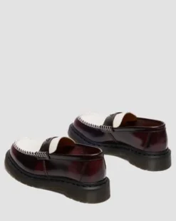 PENTON HART TWEEKLEURIG RUB-OFF LEREN LOAFERS in Cherry Red & Wit