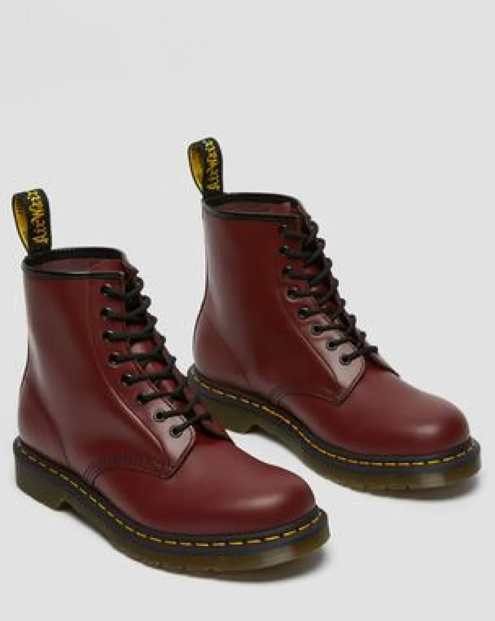 1460 Smooth Leren Veterlaarzen in Cherry Red