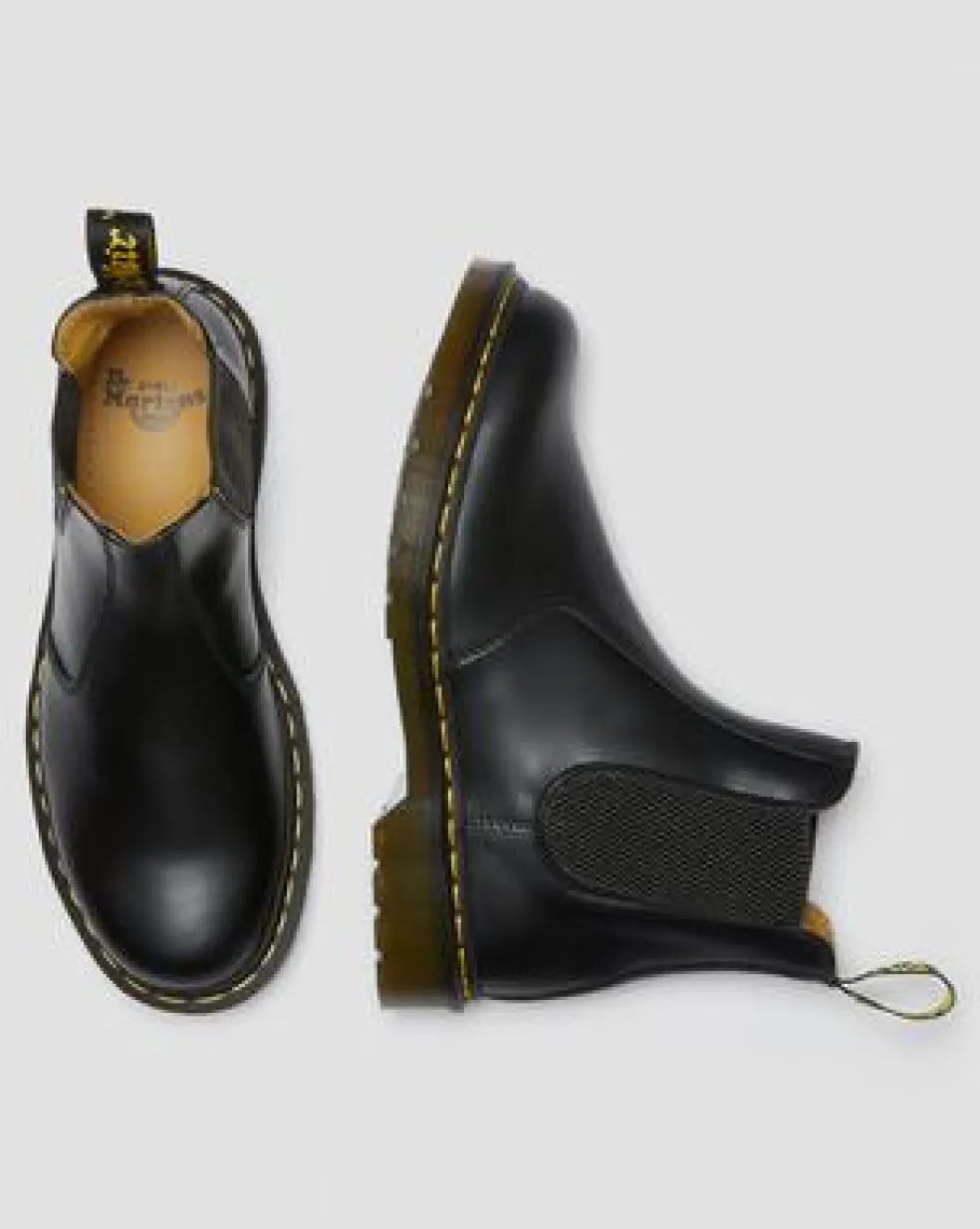 2976 Yellow Stitch Smooth Leren Chelsea Boots in Zwart