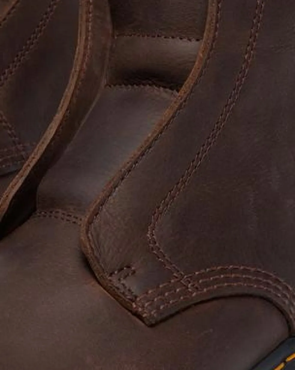 Zebzag Slip-On Leren Laarzen in Donkerbruin